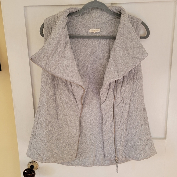 Like-New Eileen Fisher A-Symmetric Zip Vest - Picture 5 of 9